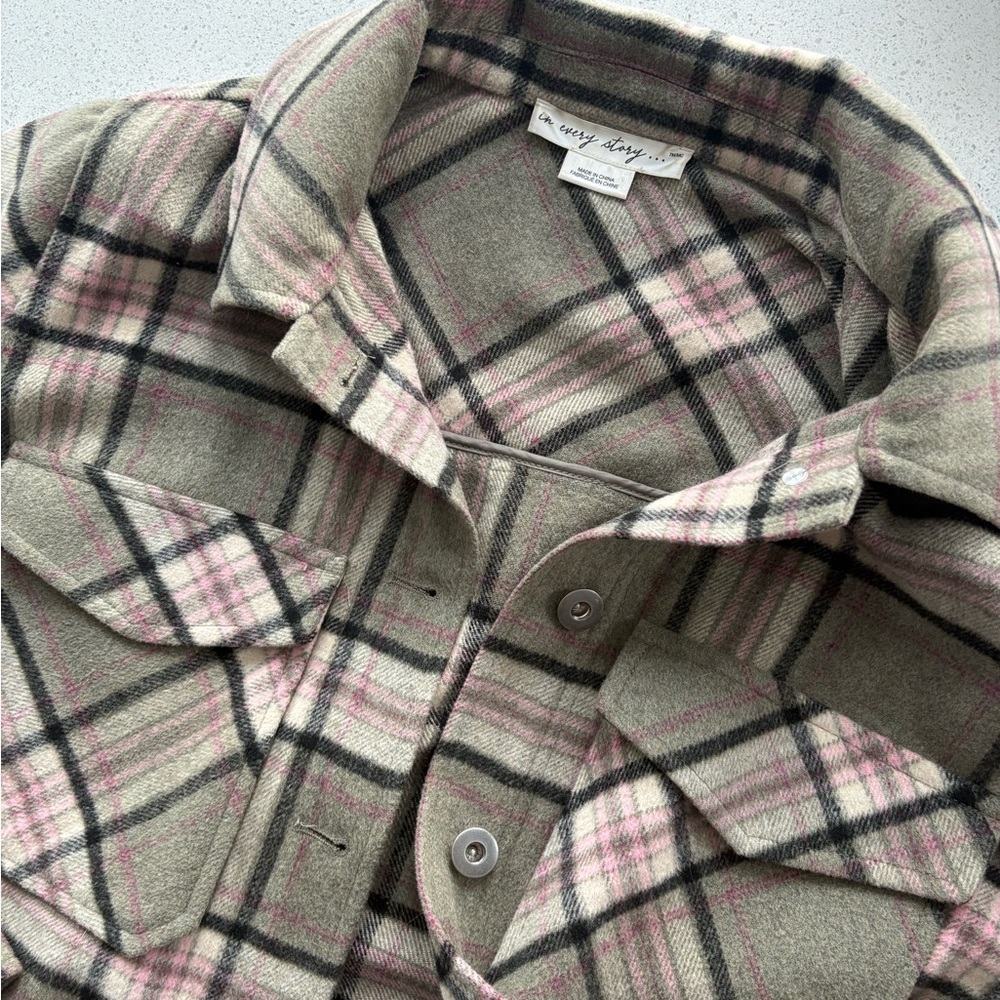 Reitmans Button-Up Shacket - Picture 3 of 3